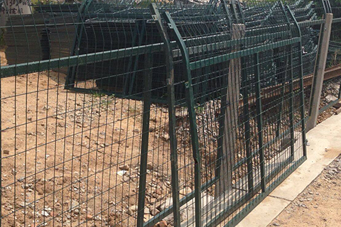 鐵路護(hù)欄網(wǎng) 鐵路護(hù)欄網(wǎng)